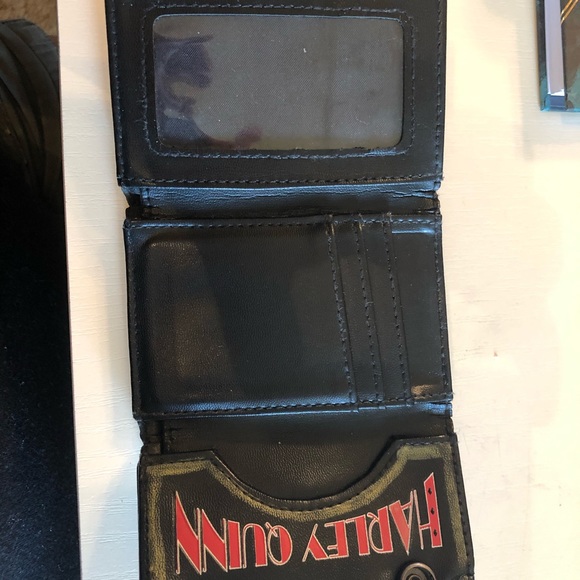 Wallet - Picture 4 of 4